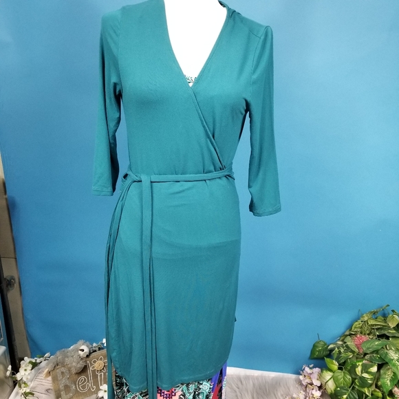 Press Dress - Picture 2 of 5